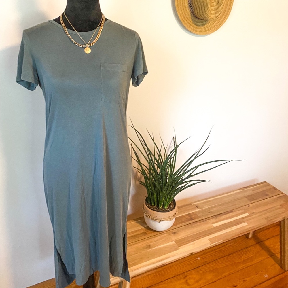 Boho Sage T-shirt Midi Dress